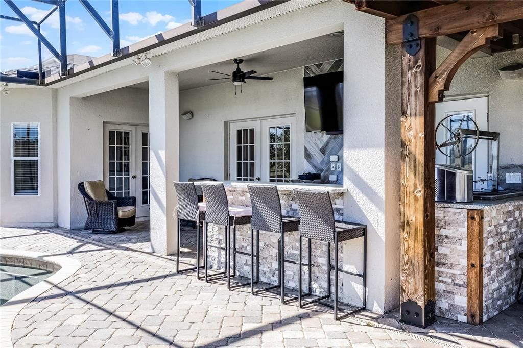 На продажу: $775,000 (5 спален, 3 ванн, 3082 Квадратных фут)