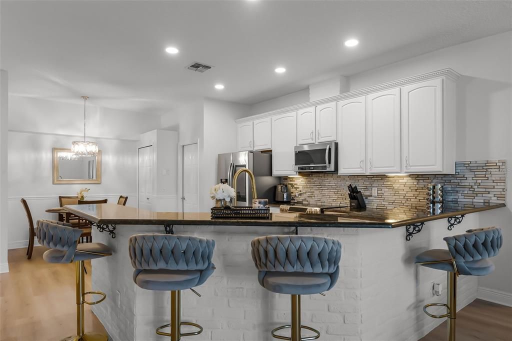 На продажу: $775,000 (5 спален, 3 ванн, 3082 Квадратных фут)