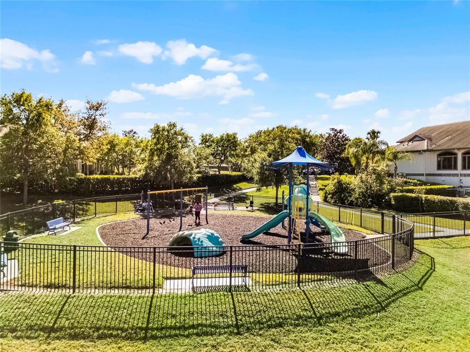 На продажу: $775,000 (5 спален, 3 ванн, 3082 Квадратных фут)