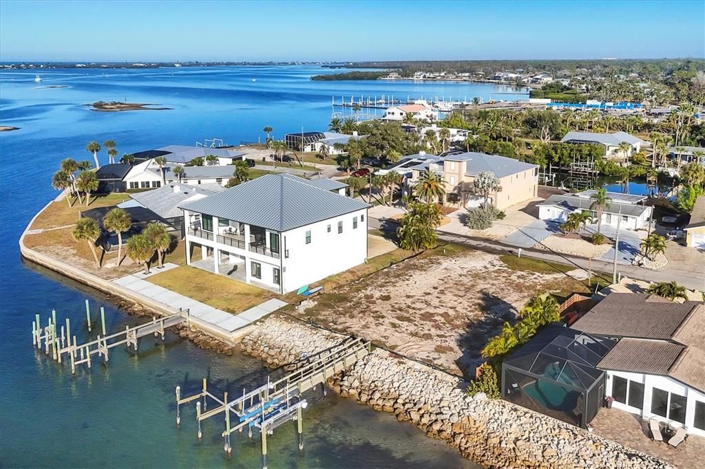 For Sale: $900,000 (0.21 acres)