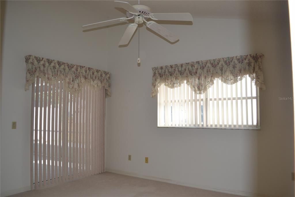 For Sale: $257,000 (2 beds, 2 baths, 1468 Square Feet)