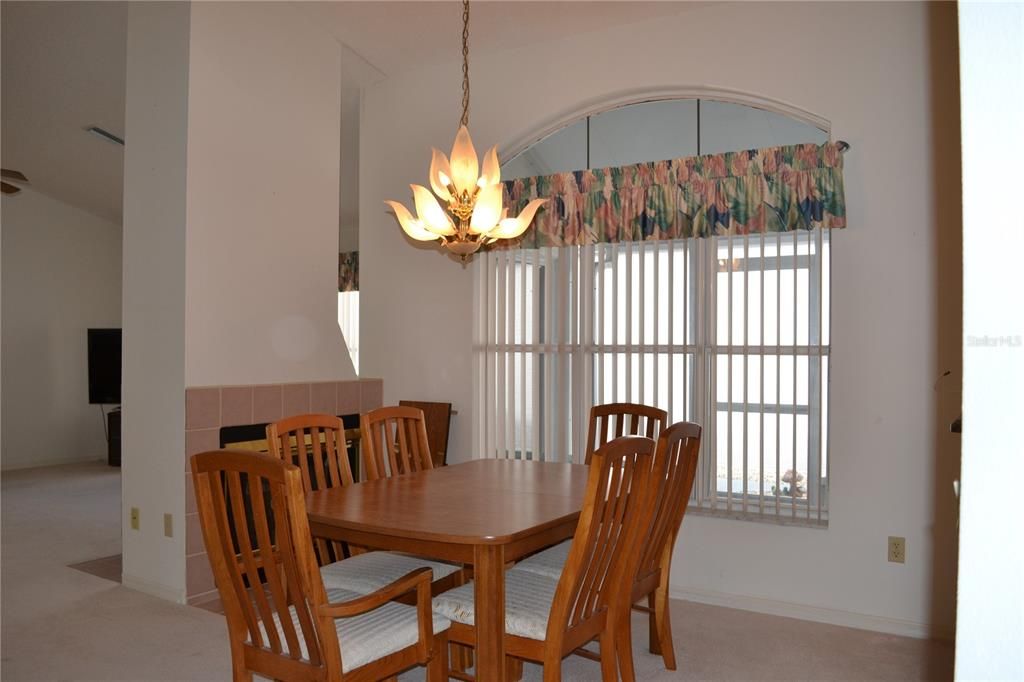 For Sale: $257,000 (2 beds, 2 baths, 1468 Square Feet)