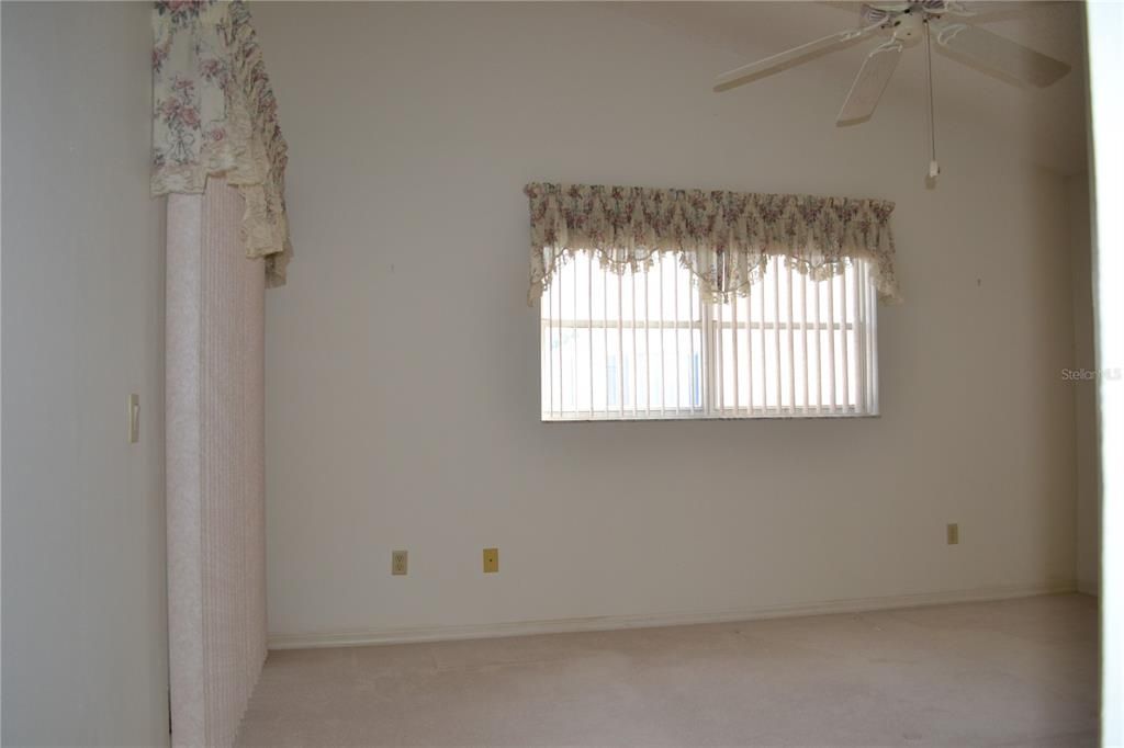 For Sale: $257,000 (2 beds, 2 baths, 1468 Square Feet)