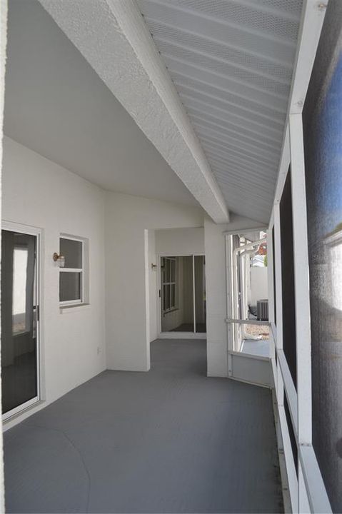 For Sale: $257,000 (2 beds, 2 baths, 1468 Square Feet)