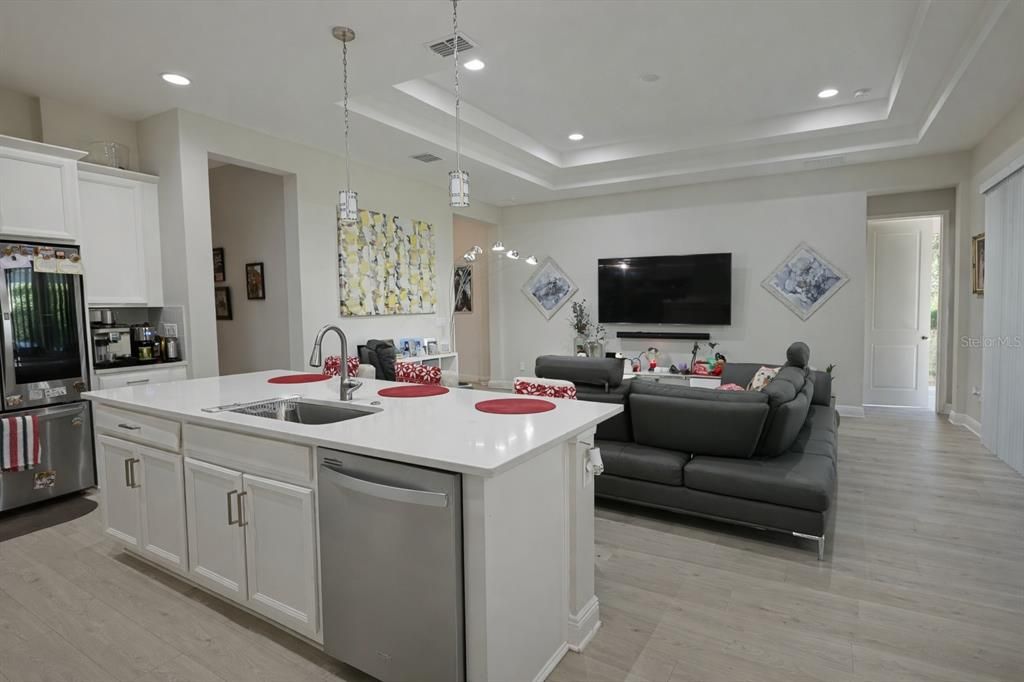 На продажу: $839,000 (5 спален, 3 ванн, 3631 Квадратных фут)