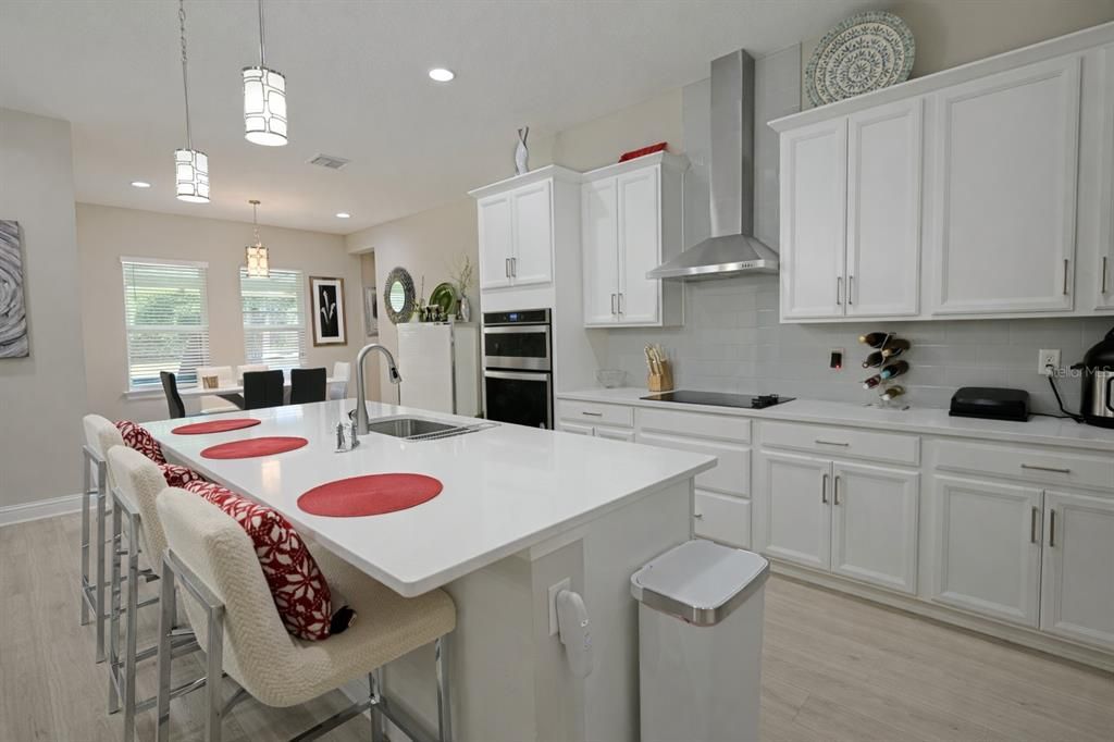 На продажу: $839,000 (5 спален, 3 ванн, 3631 Квадратных фут)