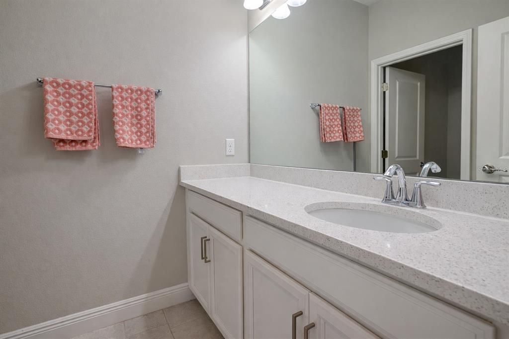 На продажу: $839,000 (5 спален, 3 ванн, 3631 Квадратных фут)