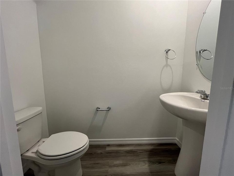 For Rent: $2,300 (3 beds, 2 baths, 1463 Square Feet)