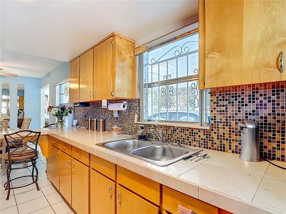 待售: $360,000 (3 贝兹, 2 浴室, 1344 平方英尺)