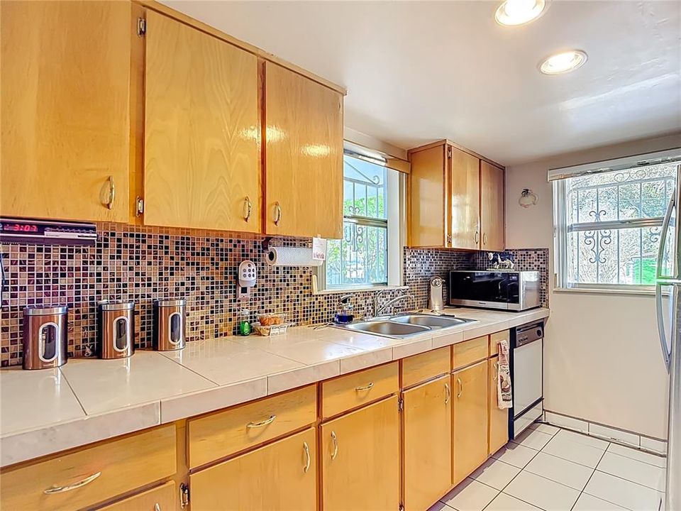 待售: $360,000 (3 贝兹, 2 浴室, 1344 平方英尺)