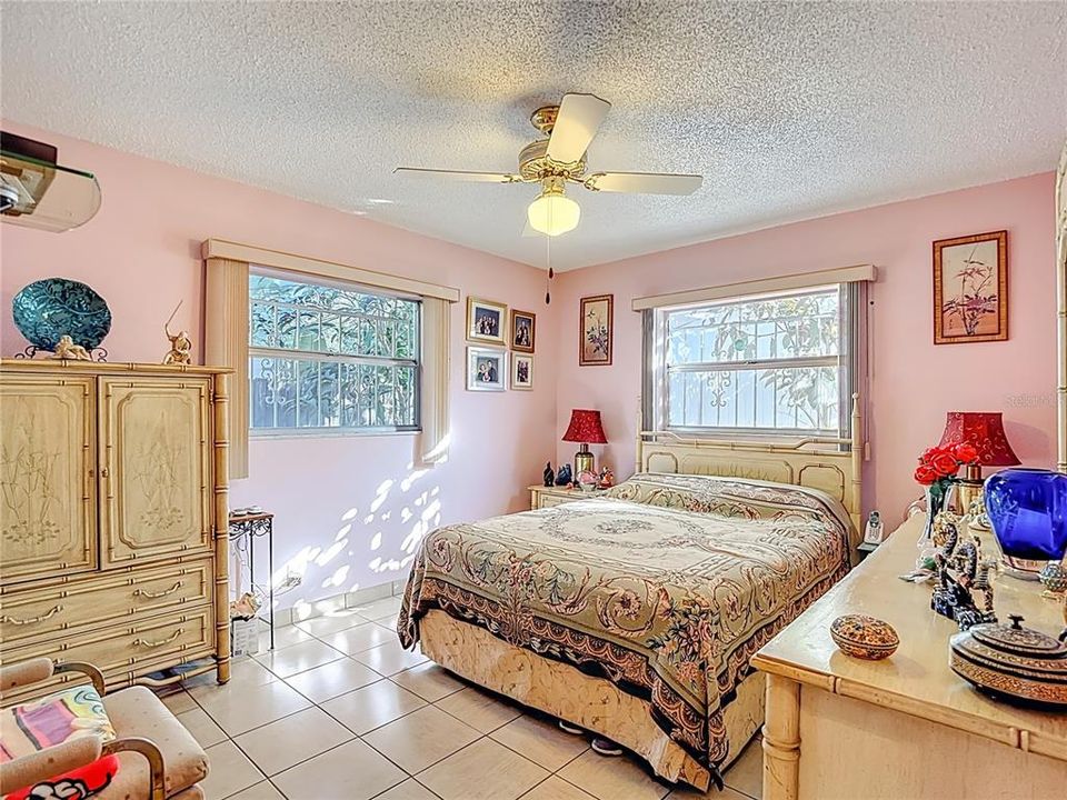 待售: $360,000 (3 贝兹, 2 浴室, 1344 平方英尺)