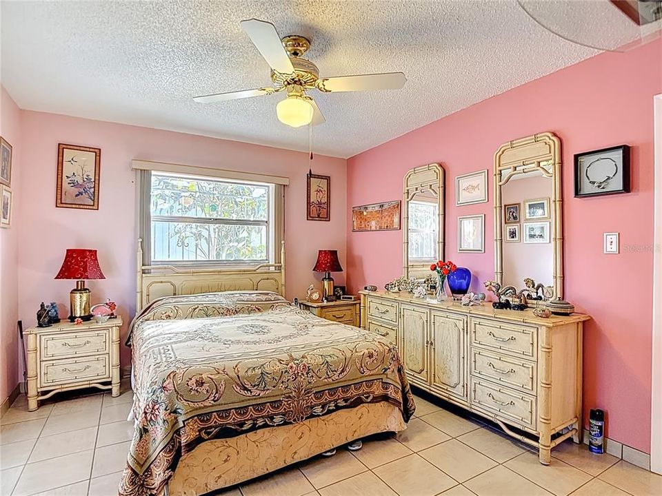 待售: $360,000 (3 贝兹, 2 浴室, 1344 平方英尺)