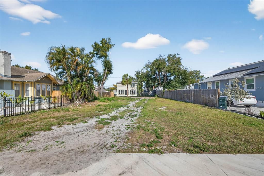 For Sale: $139,900 (0.14 acres)