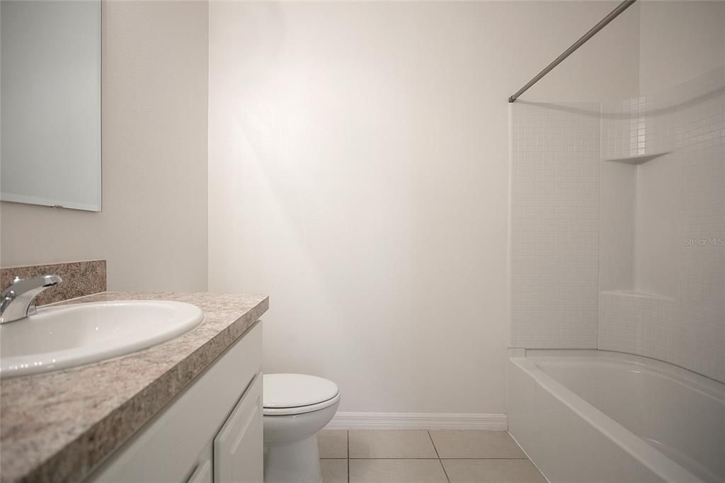 出租: $2,200 (3 贝兹, 2 浴室, 1732 平方英尺)