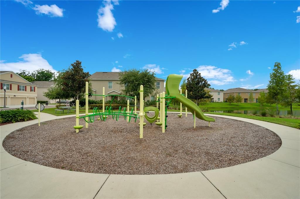 出租: $2,200 (3 贝兹, 2 浴室, 1732 平方英尺)