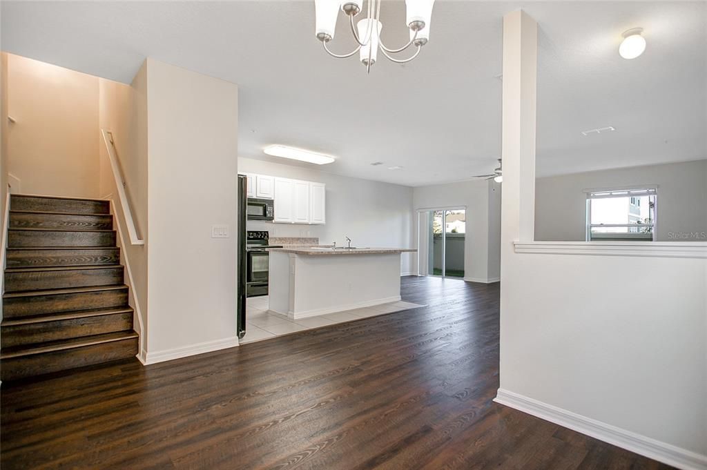 出租: $2,200 (3 贝兹, 2 浴室, 1732 平方英尺)