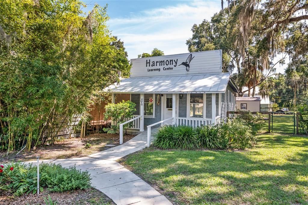 На продажу: $150,000 (1 спален, 1 ванн, 864 Квадратных фут)