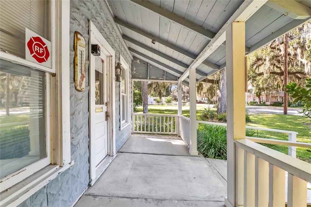 На продажу: $150,000 (1 спален, 1 ванн, 864 Квадратных фут)