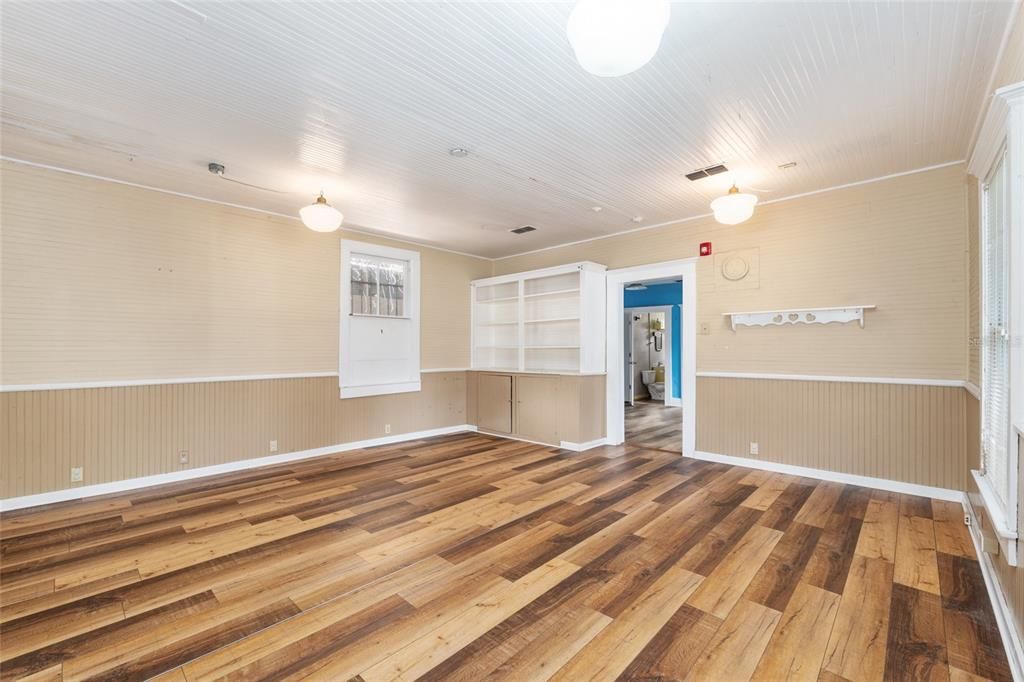 На продажу: $150,000 (1 спален, 1 ванн, 864 Квадратных фут)