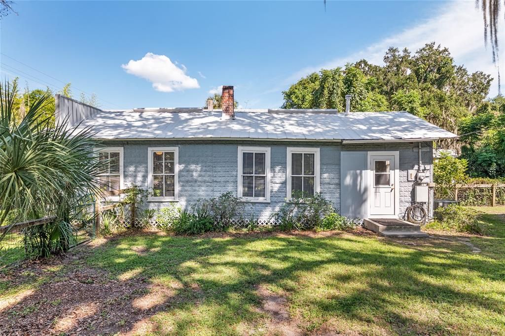 На продажу: $150,000 (1 спален, 1 ванн, 864 Квадратных фут)