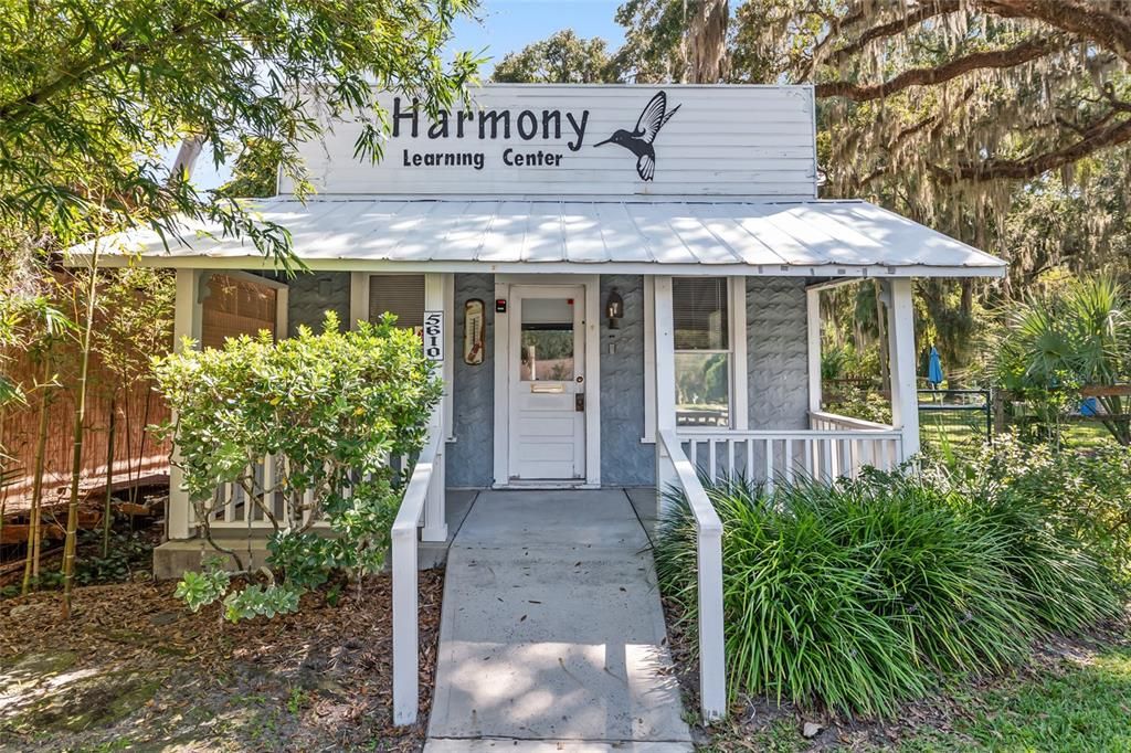 На продажу: $150,000 (1 спален, 1 ванн, 864 Квадратных фут)