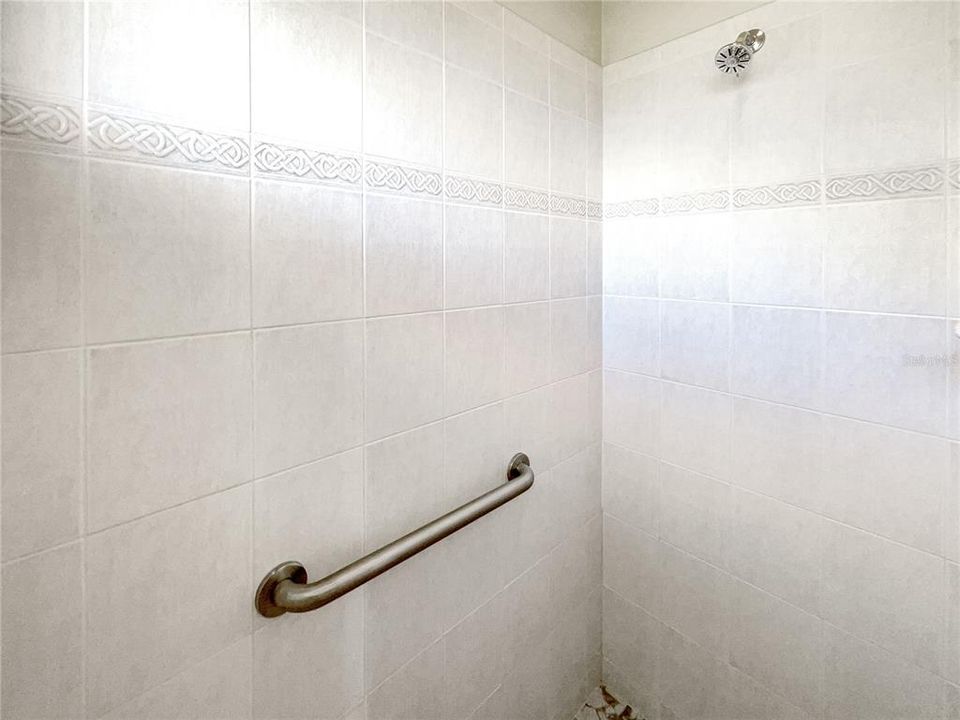 待售: $475,000 (4 贝兹, 2 浴室, 1967 平方英尺)