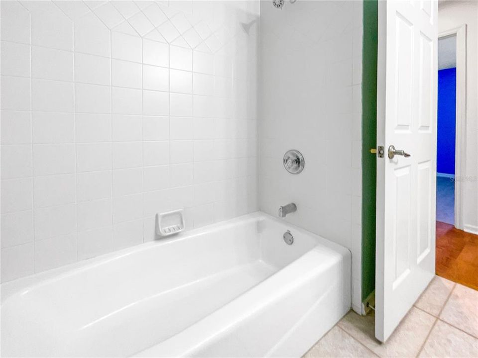 待售: $475,000 (4 贝兹, 2 浴室, 1967 平方英尺)