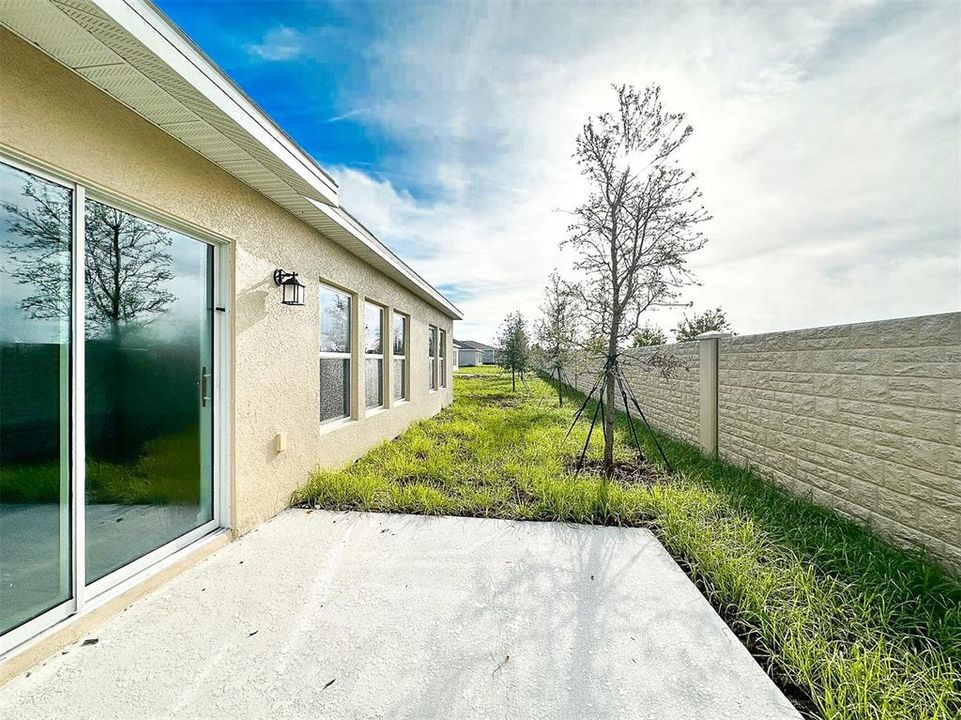 出租: $2,200 (4 贝兹, 2 浴室, 1939 平方英尺)