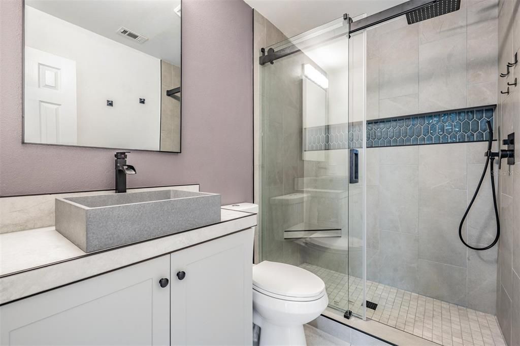 For Sale: $350,000 (3 beds, 2 baths, 1154 Square Feet)