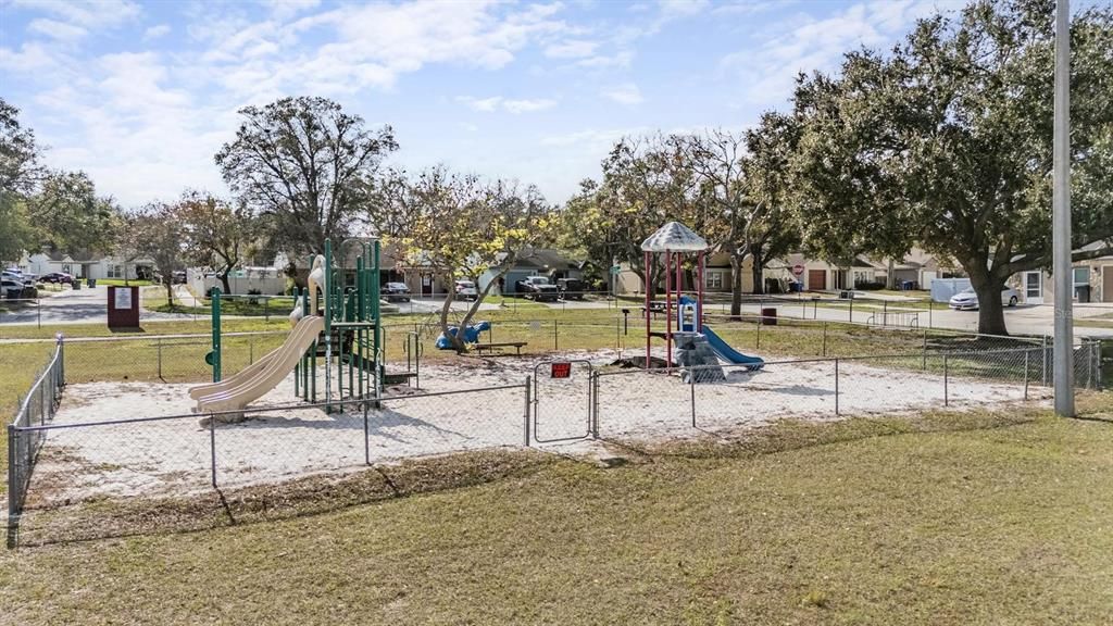 For Sale: $350,000 (3 beds, 2 baths, 1154 Square Feet)