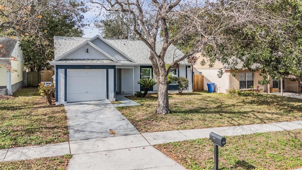 For Sale: $350,000 (3 beds, 2 baths, 1154 Square Feet)