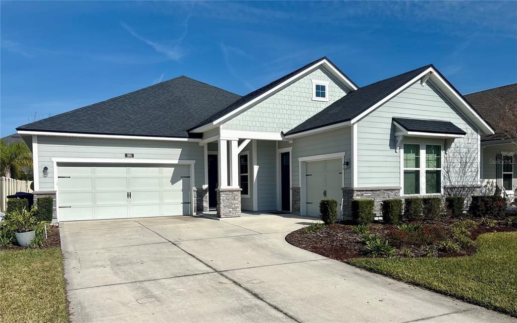 Recently Sold: $712,500 (4 beds, 3 baths, 2860 Square Feet)
