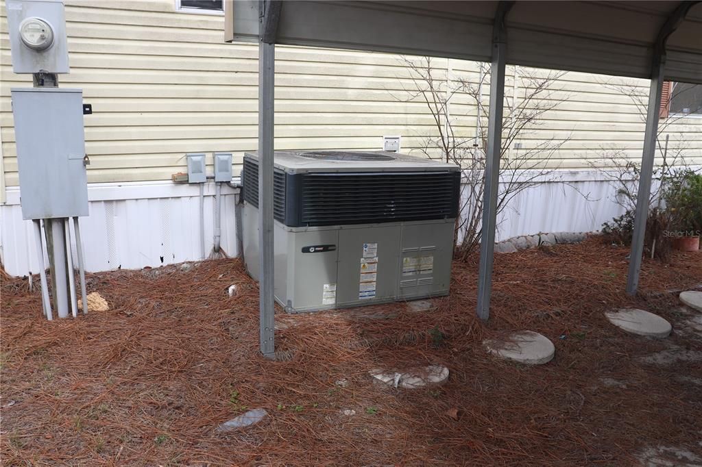 For Sale: $230,750 (3 beds, 2 baths, 1344 Square Feet)