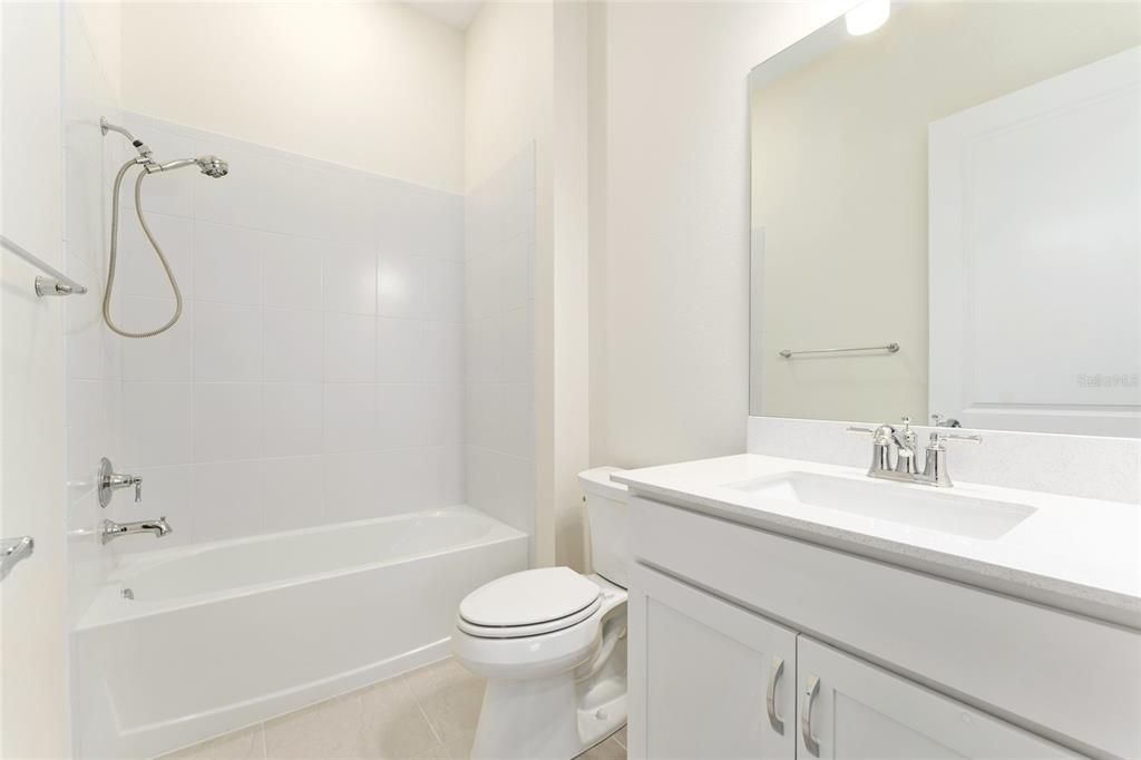 En Venta: $429,400 (2 camas, 2 baños, 1976 Pies cuadrados)