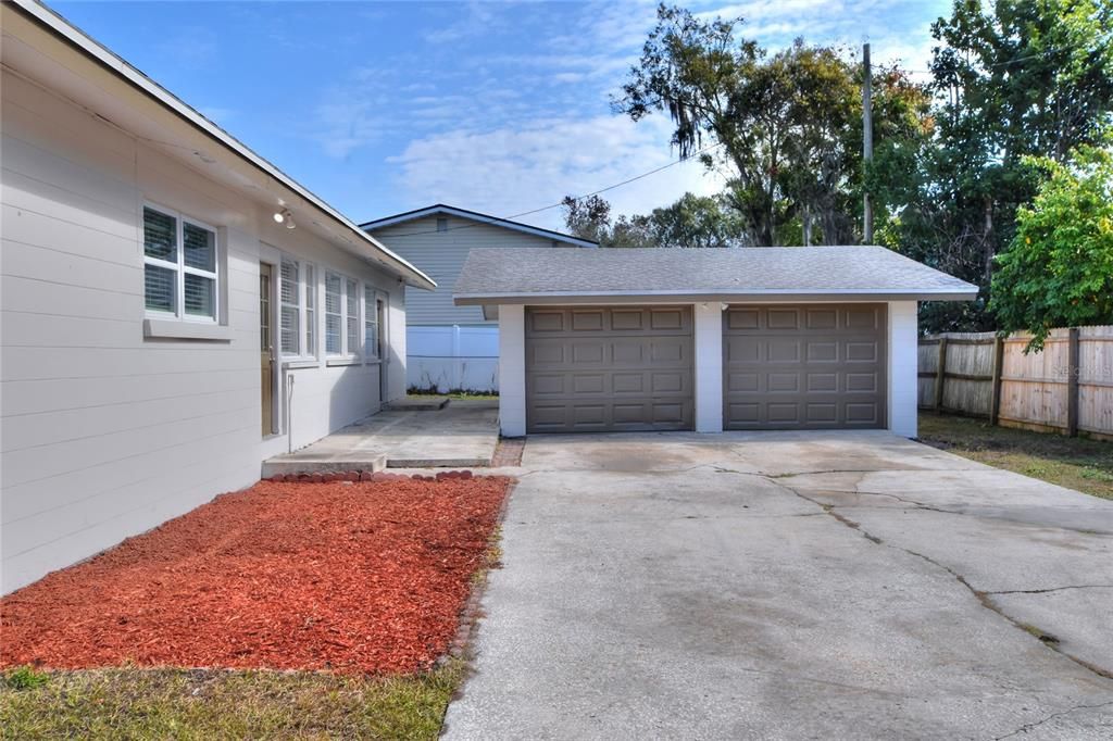 For Sale: $279,000 (4 beds, 2 baths, 2250 Square Feet)