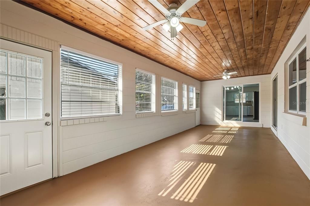 For Sale: $279,000 (4 beds, 2 baths, 2250 Square Feet)