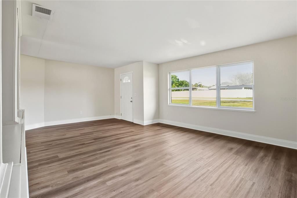 For Sale: $279,000 (4 beds, 2 baths, 2250 Square Feet)