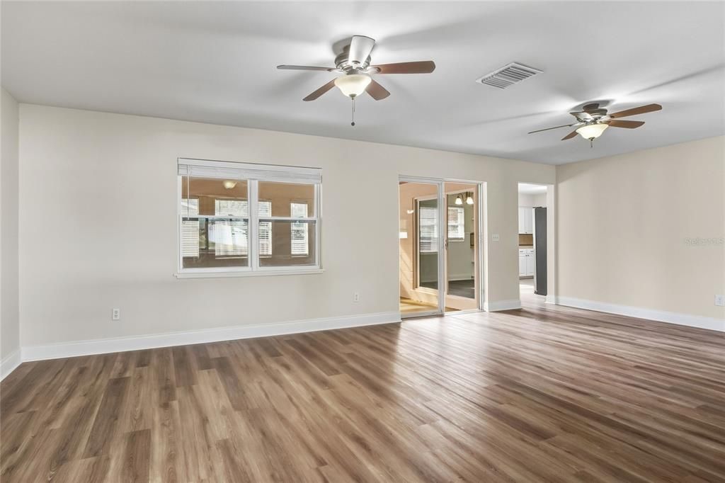 For Sale: $279,000 (4 beds, 2 baths, 2250 Square Feet)