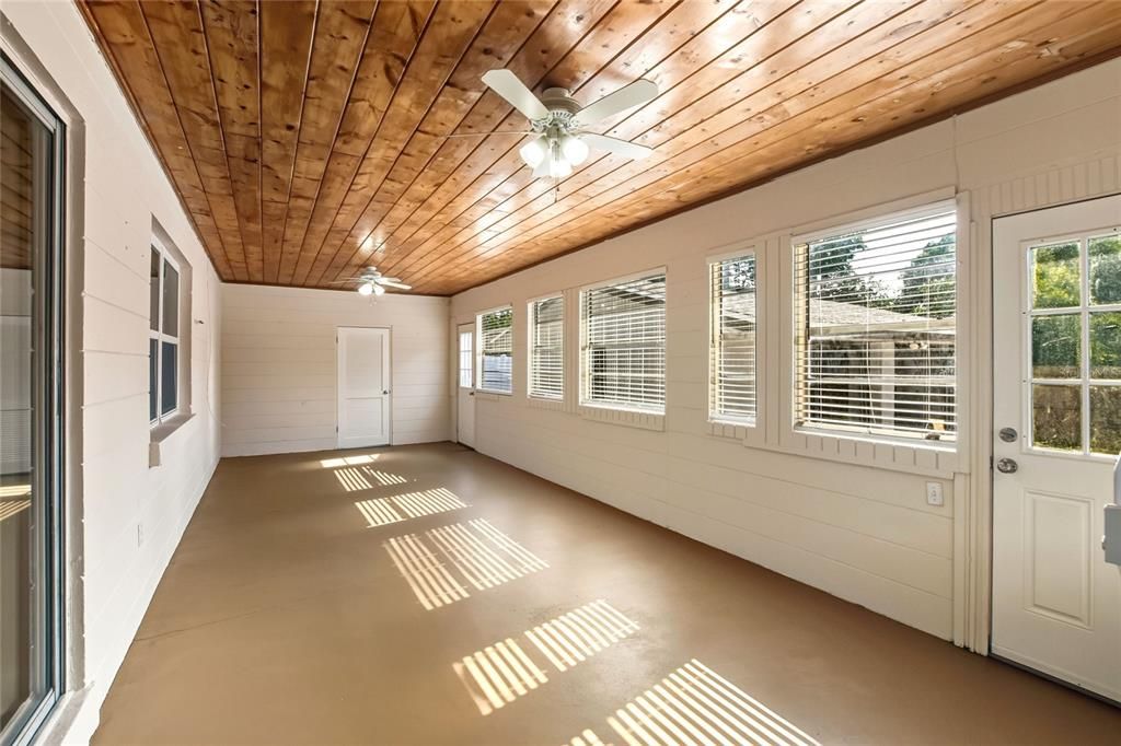 For Sale: $279,000 (4 beds, 2 baths, 2250 Square Feet)