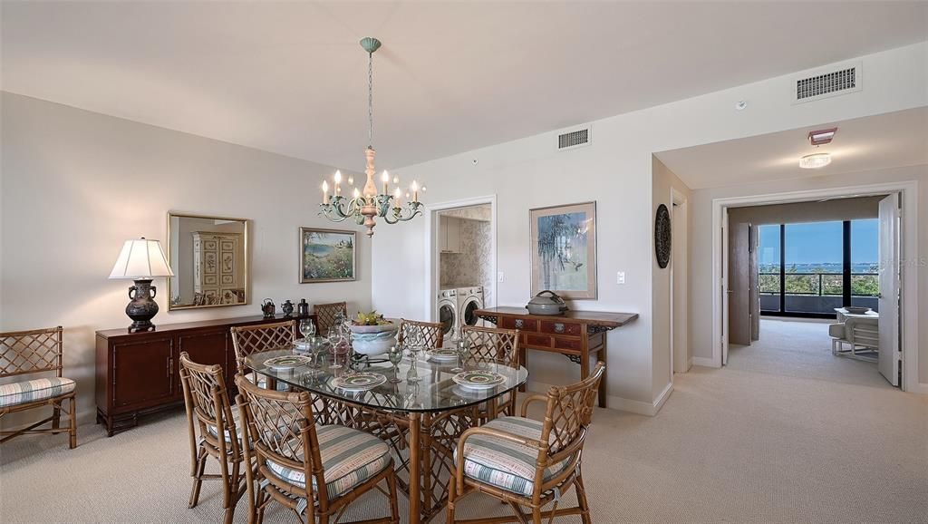 待售: $2,395,000 (3 贝兹, 3 浴室, 2580 平方英尺)