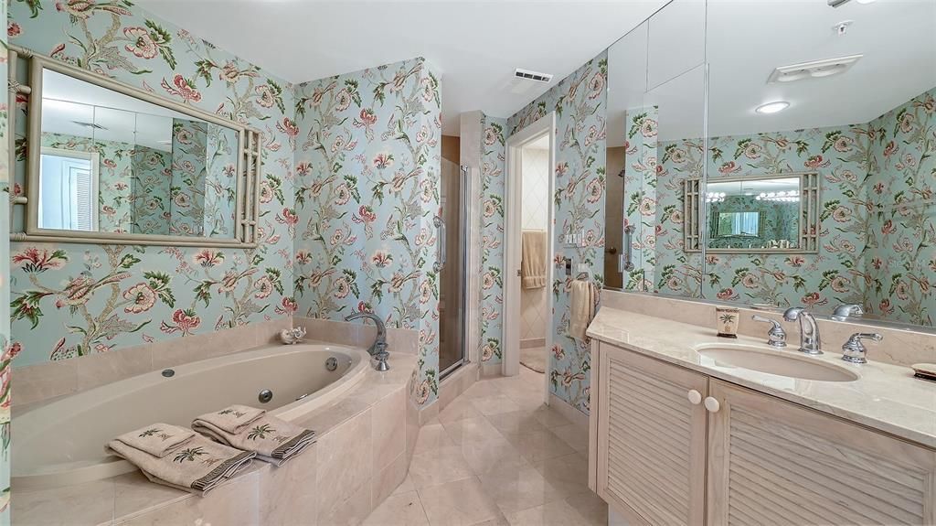 待售: $2,395,000 (3 贝兹, 3 浴室, 2580 平方英尺)