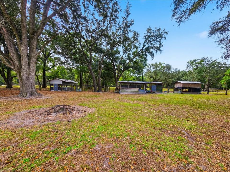 На продажу: $319,900 (3 спален, 2 ванн, 1296 Квадратных фут)