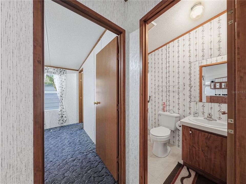 На продажу: $319,900 (3 спален, 2 ванн, 1296 Квадратных фут)