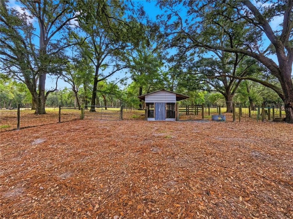 На продажу: $319,900 (3 спален, 2 ванн, 1296 Квадратных фут)