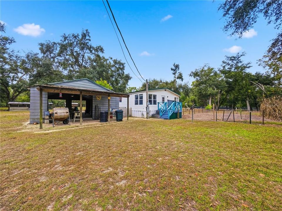 На продажу: $319,900 (3 спален, 2 ванн, 1296 Квадратных фут)