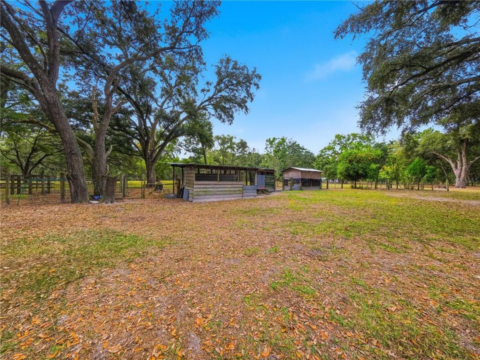 На продажу: $319,900 (3 спален, 2 ванн, 1296 Квадратных фут)