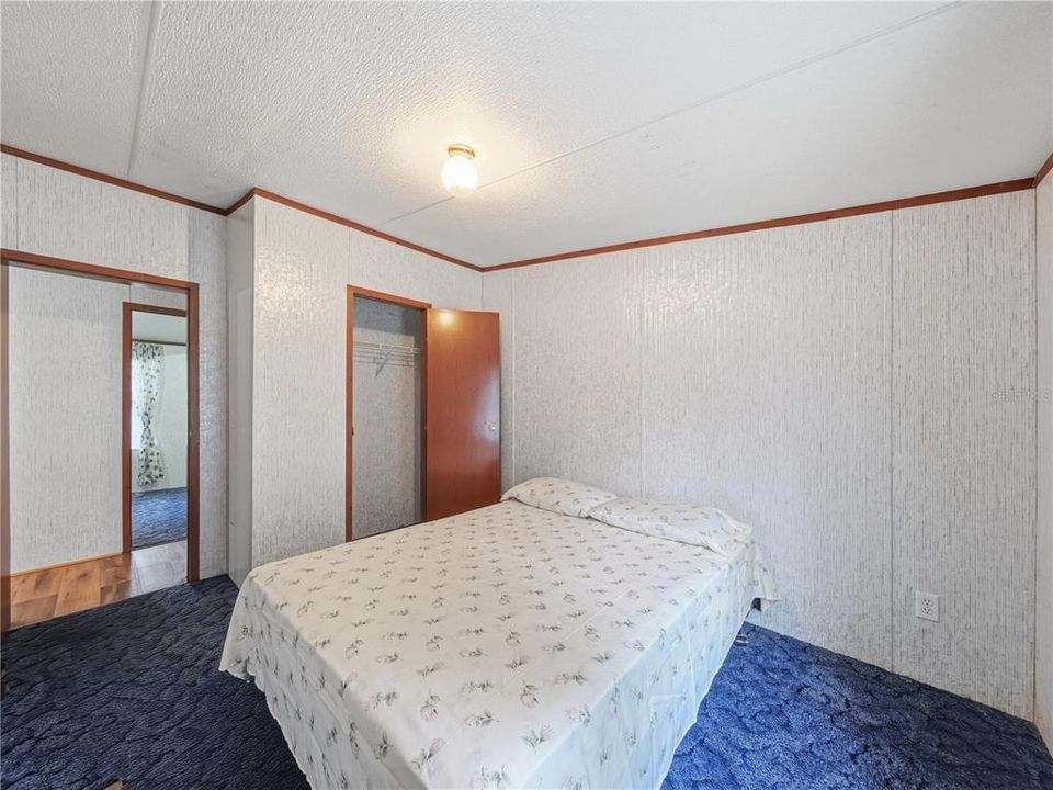 На продажу: $319,900 (3 спален, 2 ванн, 1296 Квадратных фут)