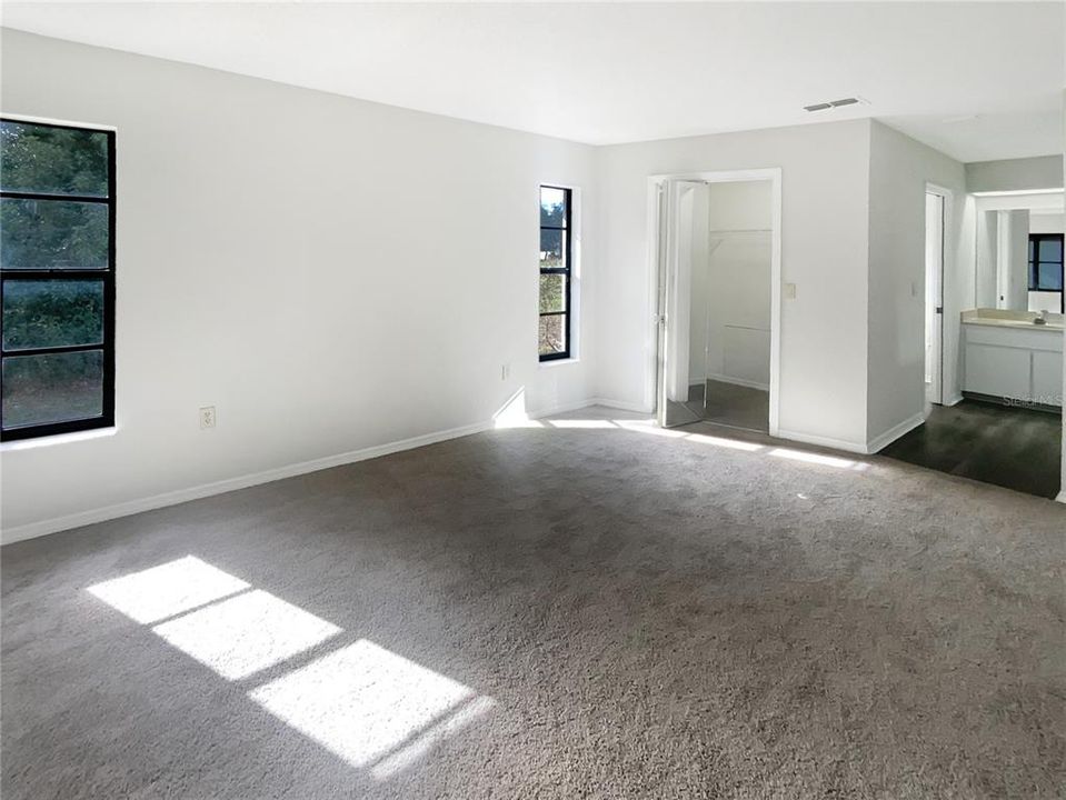 For Sale: $366,000 (3 beds, 2 baths, 2017 Square Feet)