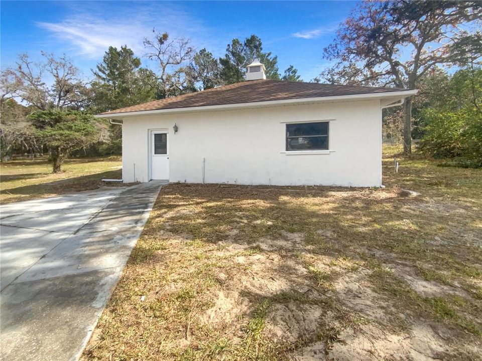 For Sale: $366,000 (3 beds, 2 baths, 2017 Square Feet)