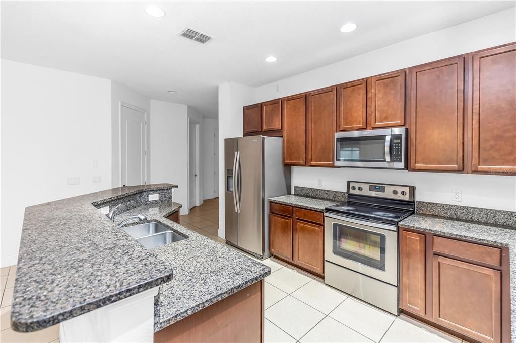 For Sale: $515,000 (4 beds, 3 baths, 2386 Square Feet)